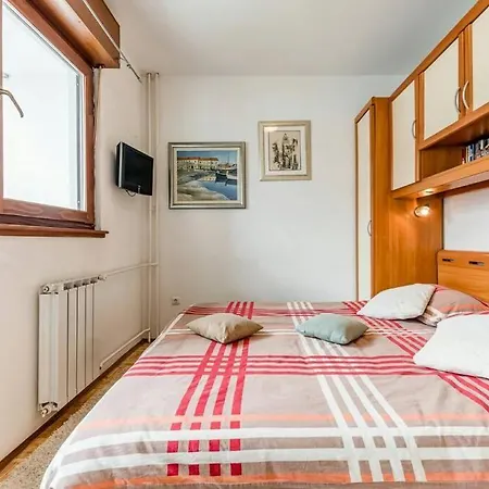 Tara Apartment *