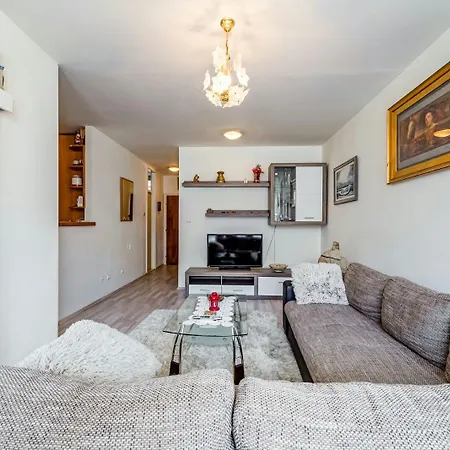 Apartament Tara